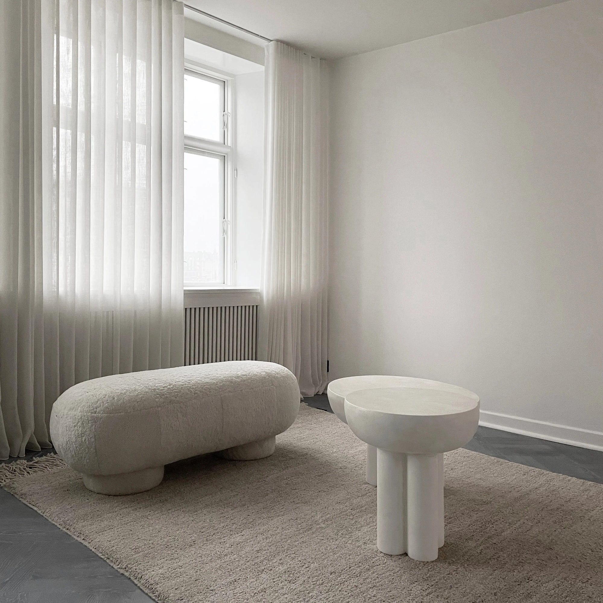 101 Copenhagen Crown Table - Tall