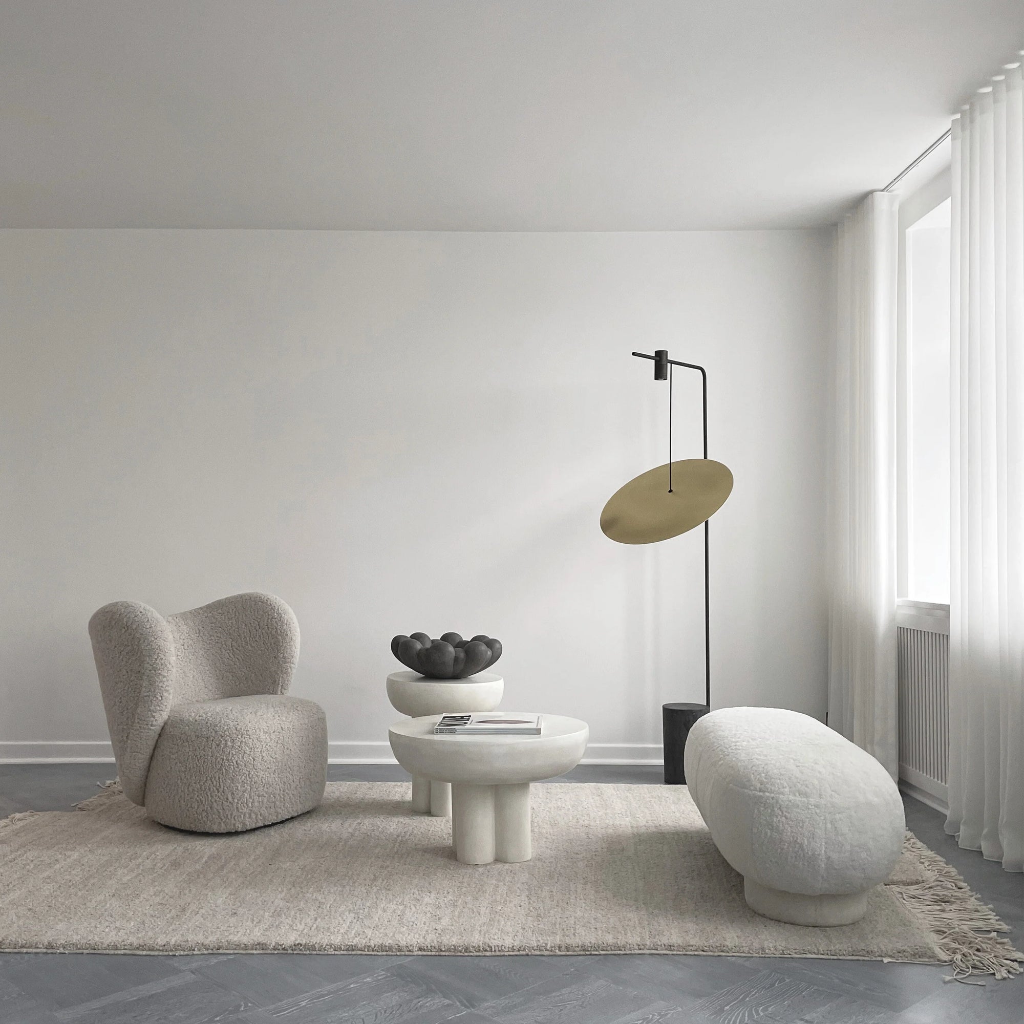 101 Copenhagen Crown Table - Tall