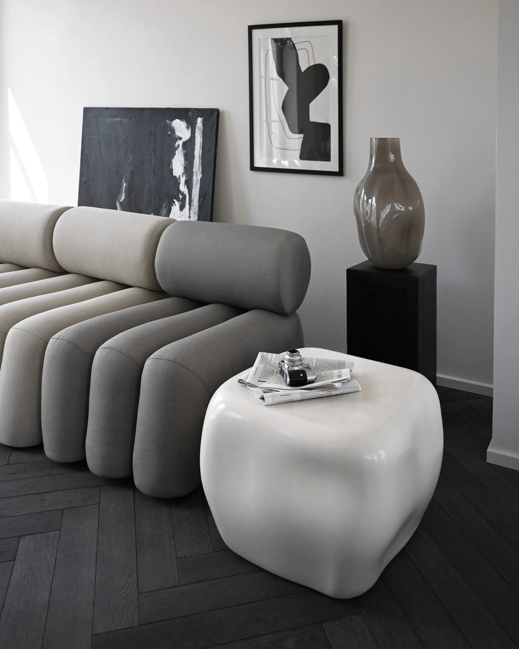 101 Copenhagen Ishi Coffee Table, Medio