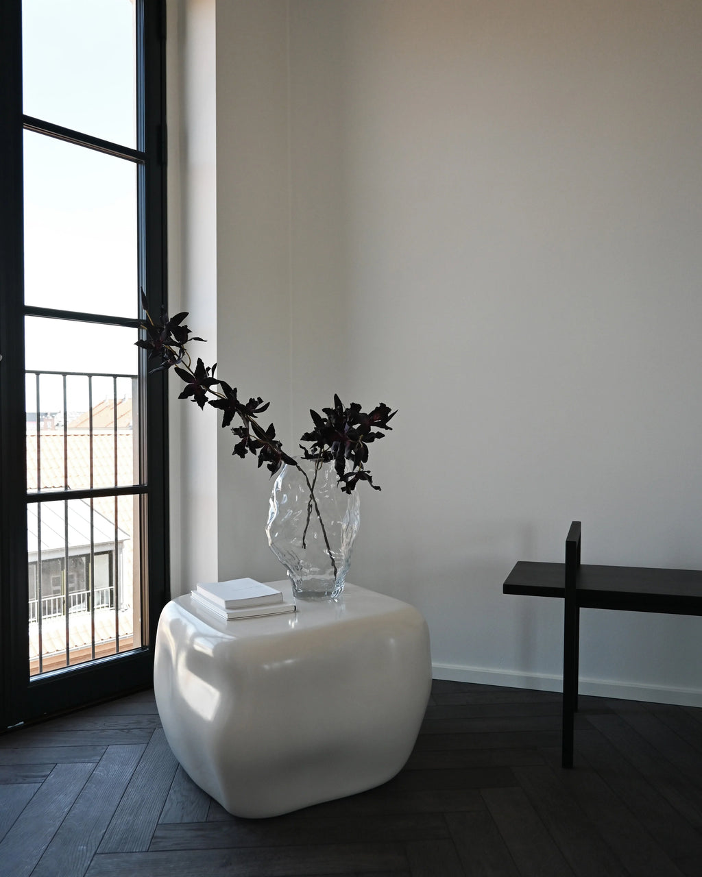 101 Copenhagen Ishi Coffee Table, Medio