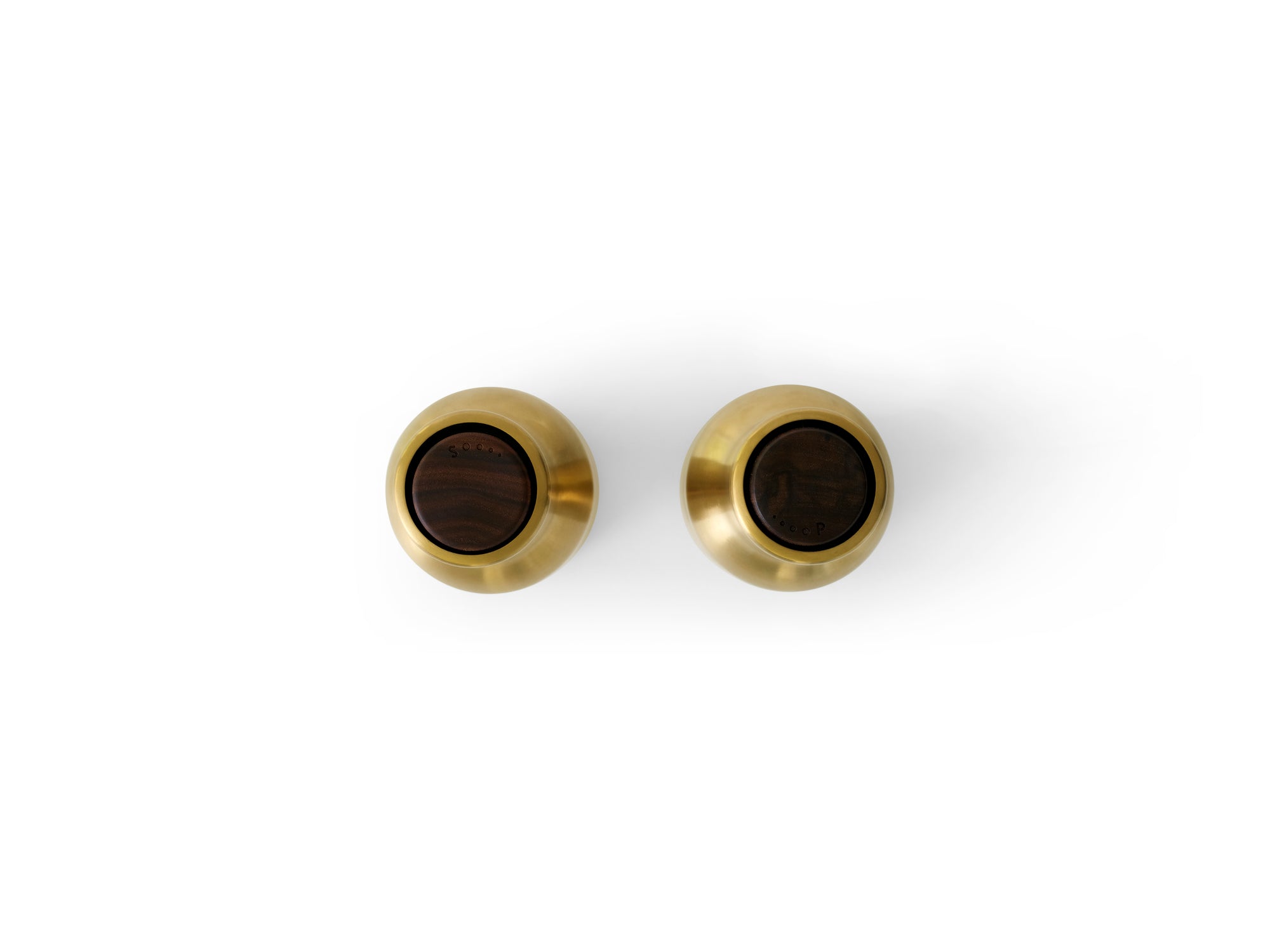 Audo salt and pepper mill, color Brushed Brass - Walnut Lid