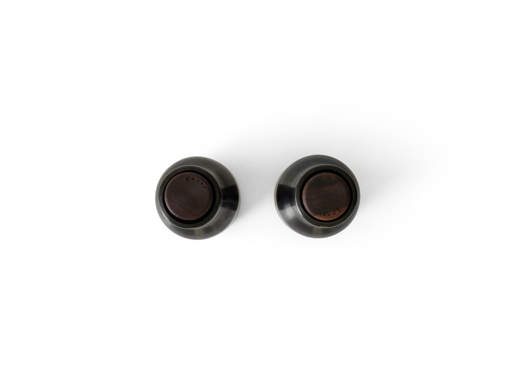 Audo salt and pepper mill, color Bronzed Brass - Walnut Lid