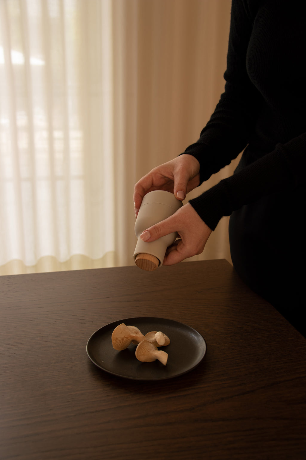Audo salt and pepper mill, small, color Blues - Beech Lid