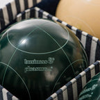 Business & Pleasure Juego de boccia color blanco antiguo