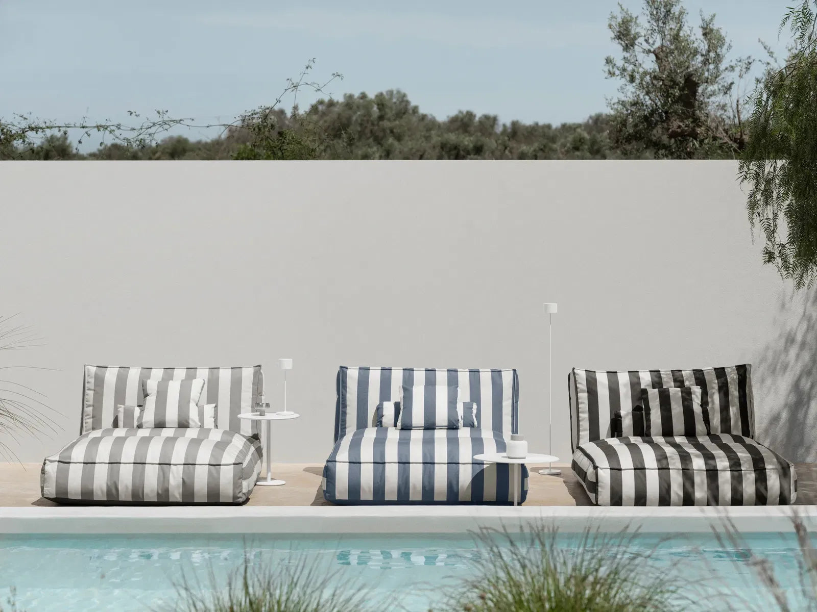 Blomus Outdoor-Kissen STAY - Farbe Lily White/Elephant Skin 70 x 30 cm