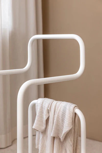 Metallbude Herrendiener JAMES