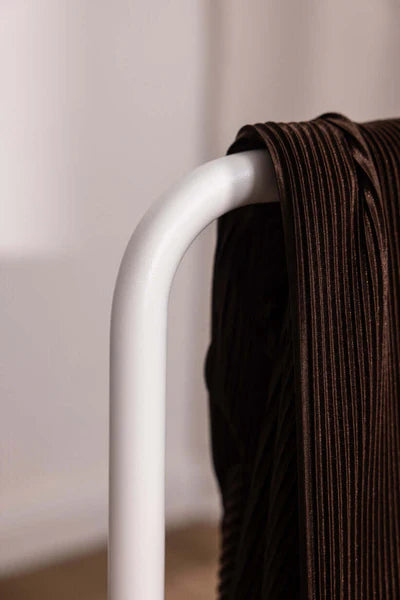 Metallbude Herrendiener JAMES