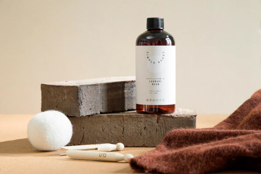 Simple Goods Laundry Detergent for Wool &amp; Cashmere Patchouli/Lavender – 450 ml