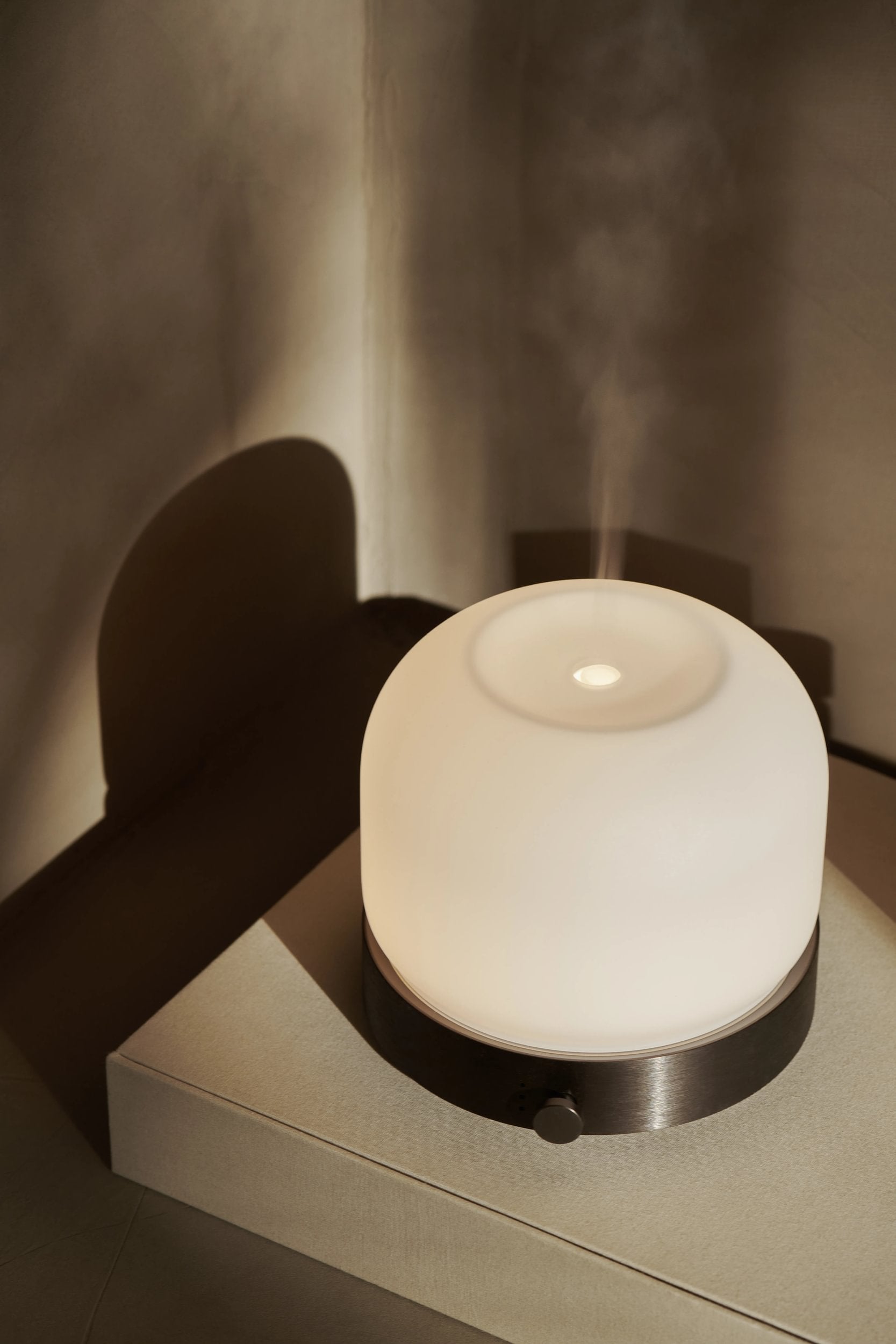 Looops Aroma Diffuser Quint &amp; Essential Oil Rose Red