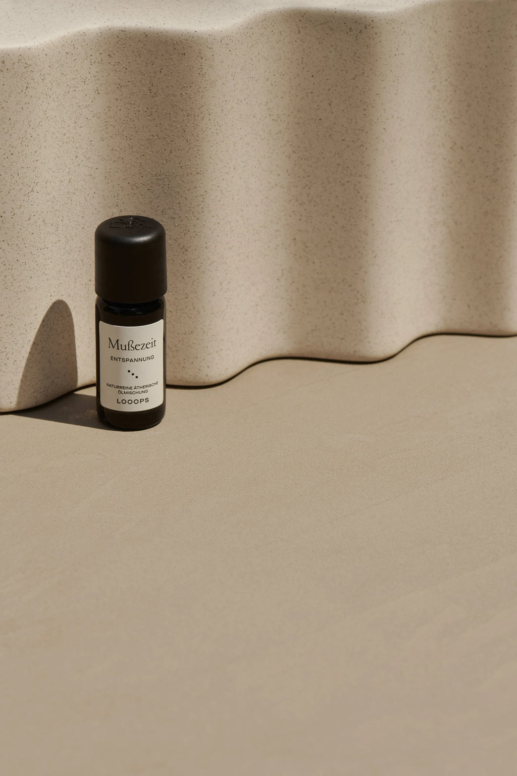 Looops Aroma Diffuser Quint &amp; Essential Oil Rose Red