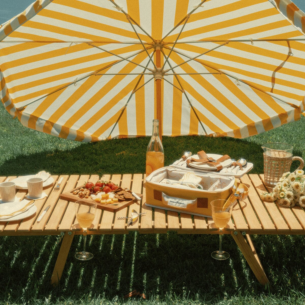 Business & Pleasure Langer Klapptisch aus Teakholz