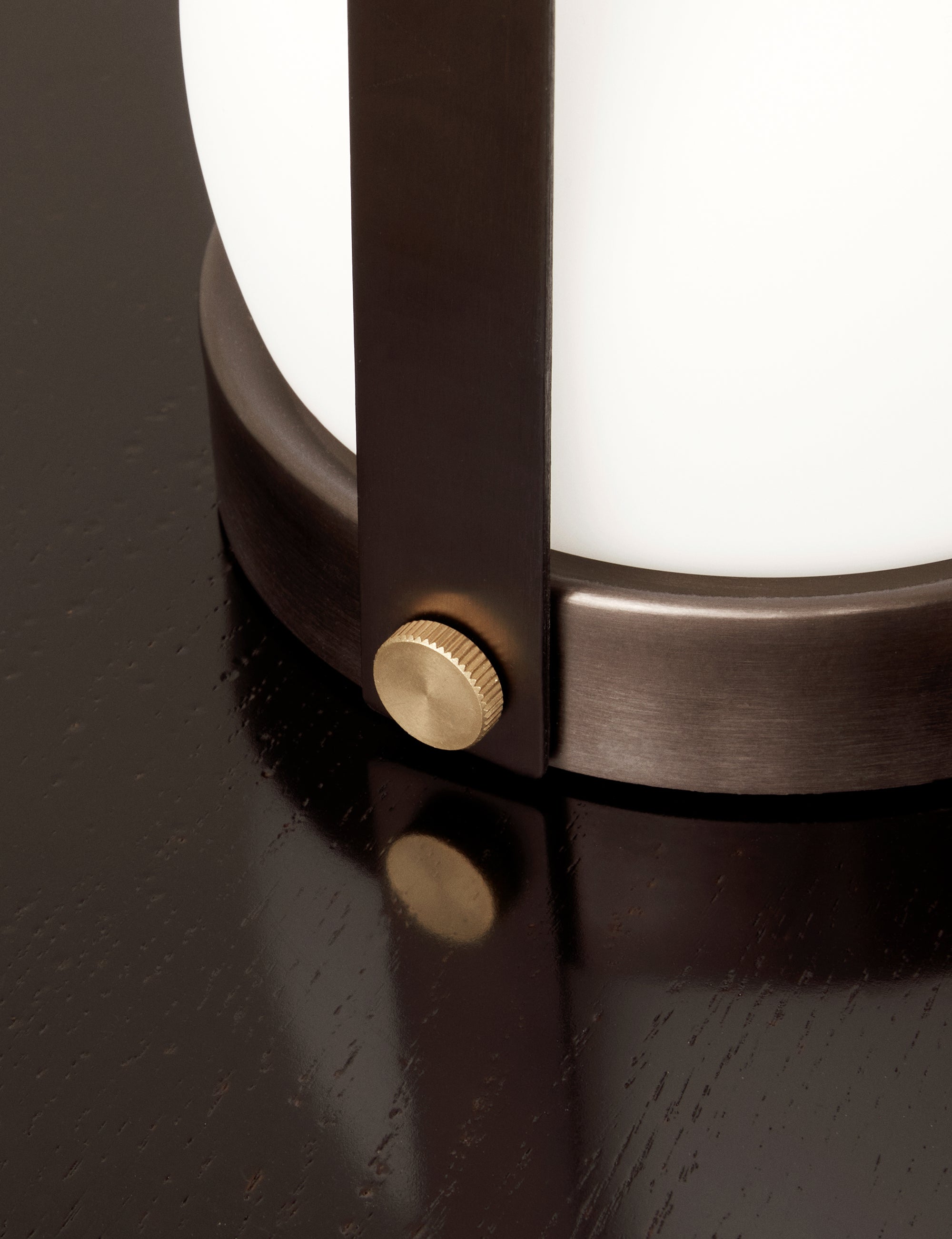 MENU_Carrie_Table_Lamp_Leather (10).jpg