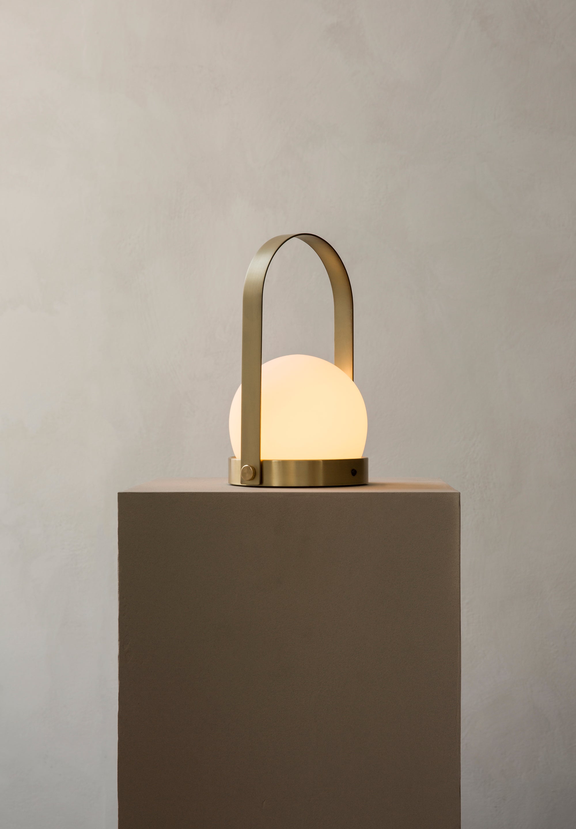 MENU_Carrie-Lamp.jpg