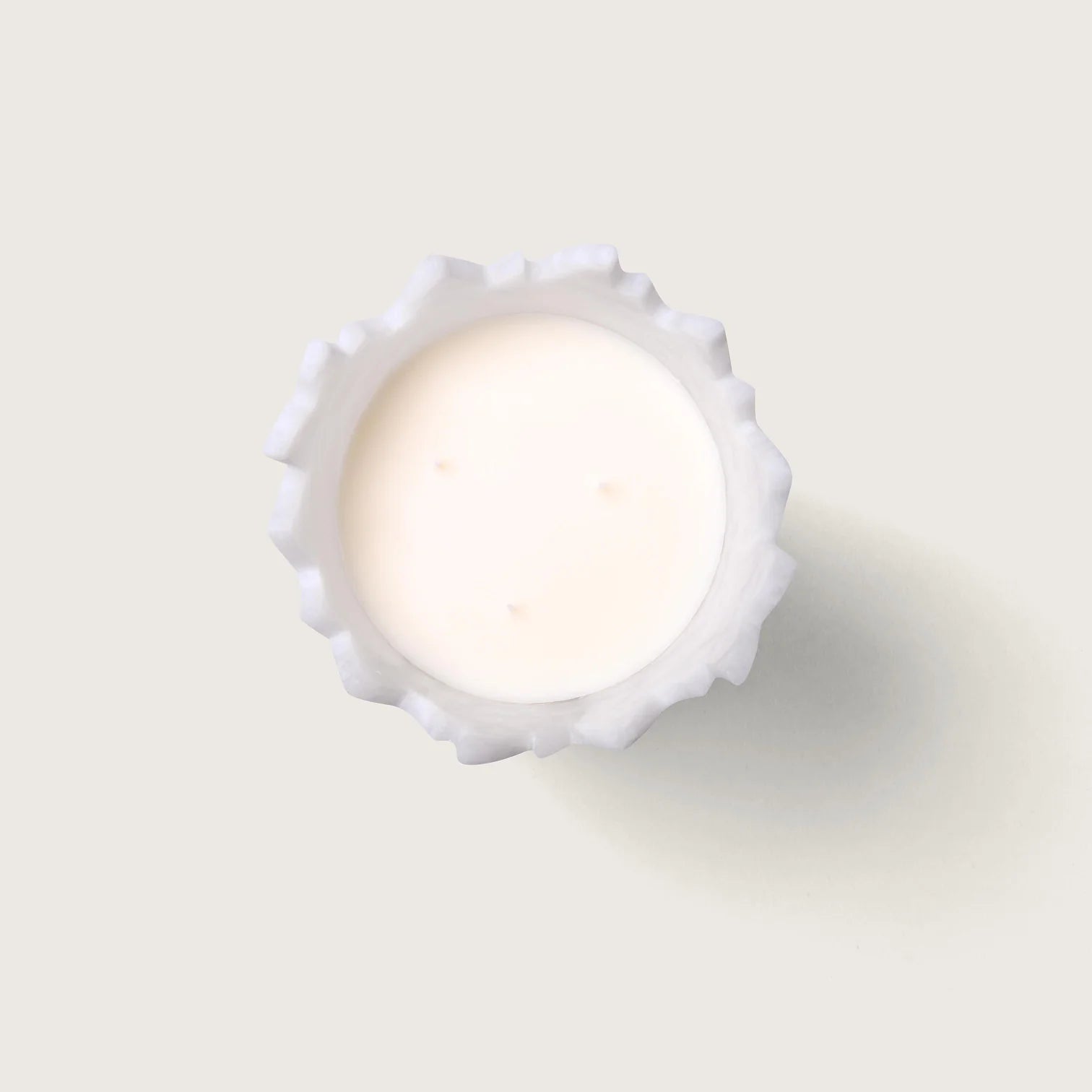 ALJBUJI-Produkte_Kerze-1-TopRGB-Classique_1512x.webp