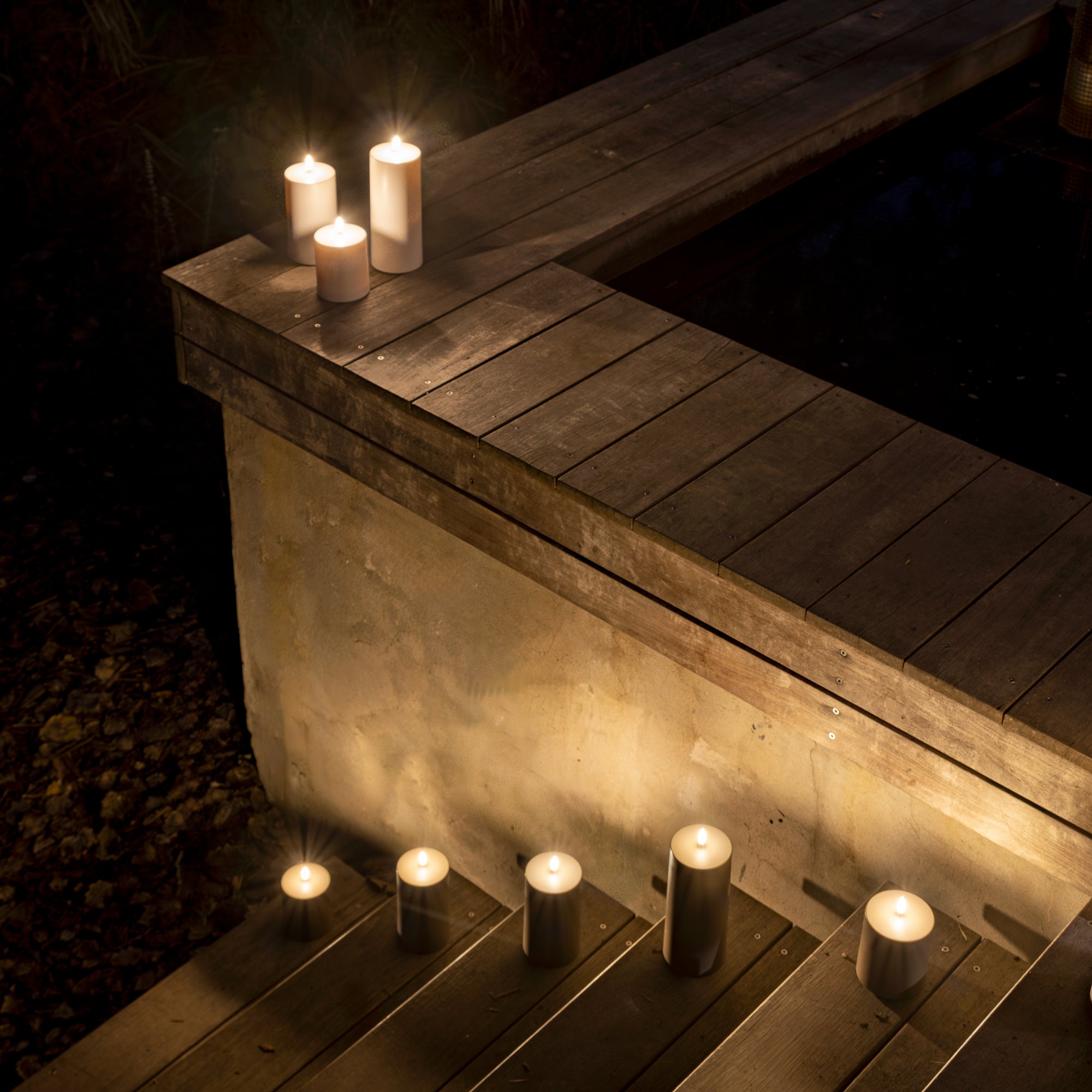 Uyuni-Outdoor Pillar Candles-Sandstone-White--1_edited.jpg