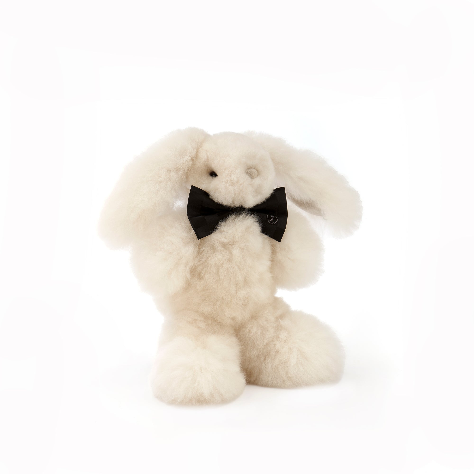 TOYRAB201 Suffed animals MILO_Medium_30cm_Peal White_CutOut_Web_1.jpg