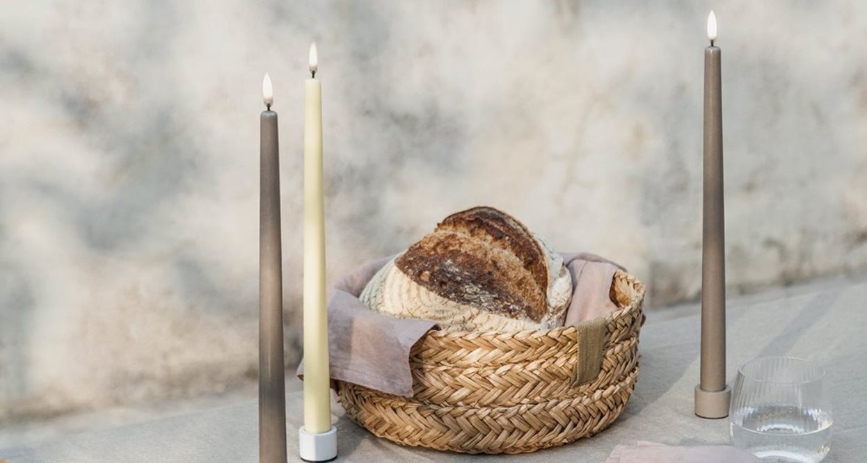 uyuni_slim_taper_candles_14813.jpg