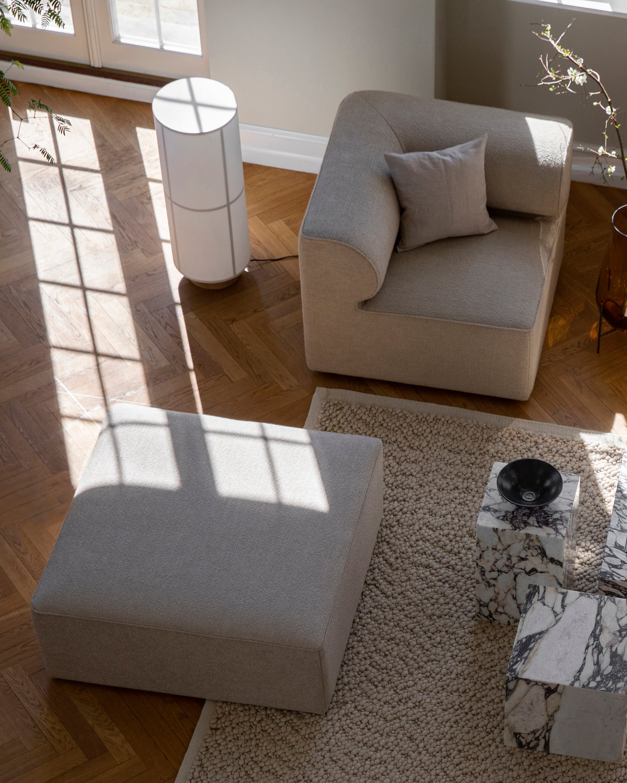 MENU_Eave_Modular_Sofa_Bouclé_Plinth_Hashira_Floor_Lamp_Mimoides_Pillow_Gravel_Rug_1.jpg